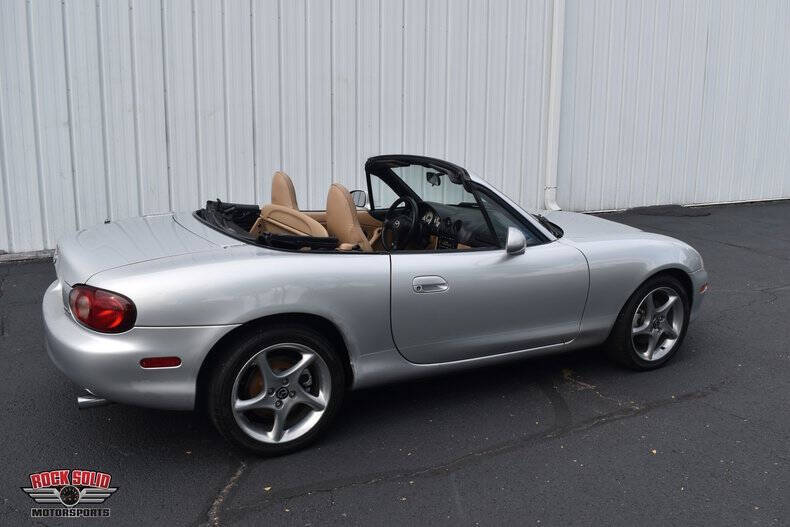2002 Mazda MX-5 Miata