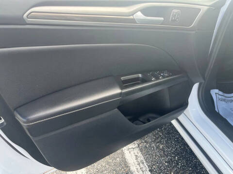 2020 Ford Fusion SEL