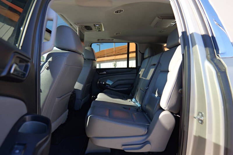 2017 Chevrolet Suburban LT