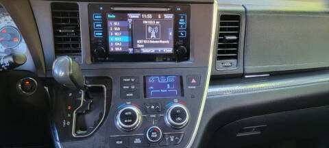 2015 Toyota Sienna SE Premium 8-Passenger