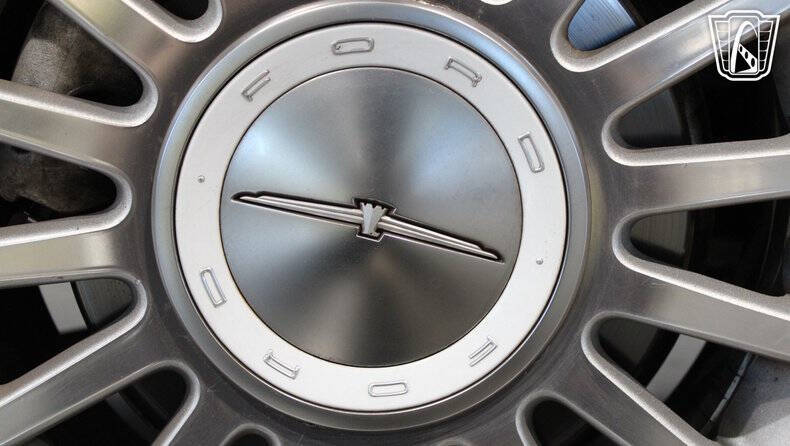 2004 Ford Thunderbird Deluxe