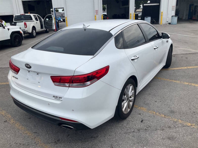 2018 Kia Optima LX