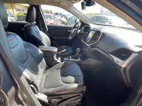 2015 Jeep Cherokee Trailhawk