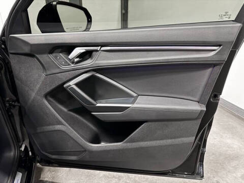 2022 Audi Q3 quattro S line Prem Plus 45 TFSI