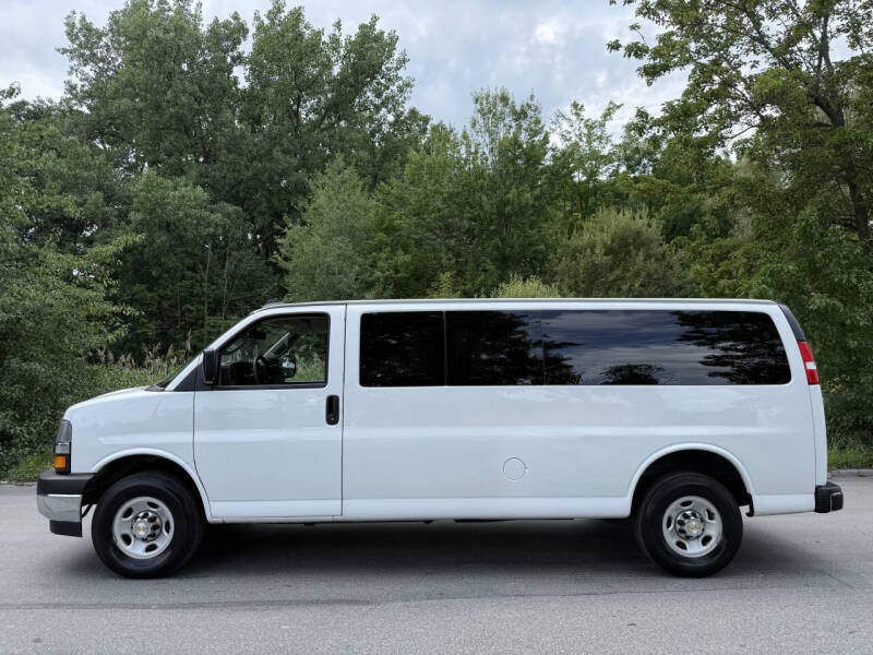 2024 Chevrolet Express LT 3500