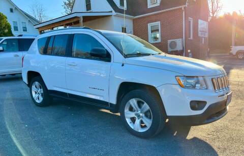 2011 Jeep Compass for sale at SETTLE'S CARS & TRUCKS in Flint Hill VA