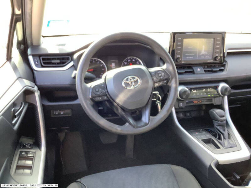 2022 Toyota RAV4 LE