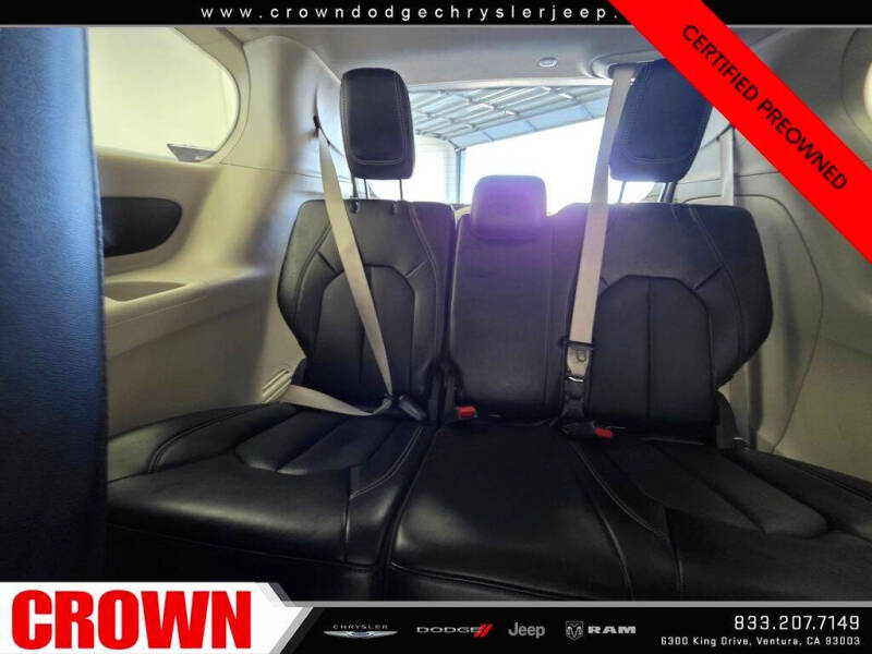 2024 Chrysler Pacifica Plug-In Hybrid Select