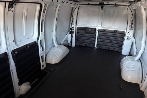 2026 Chevrolet Express 2500