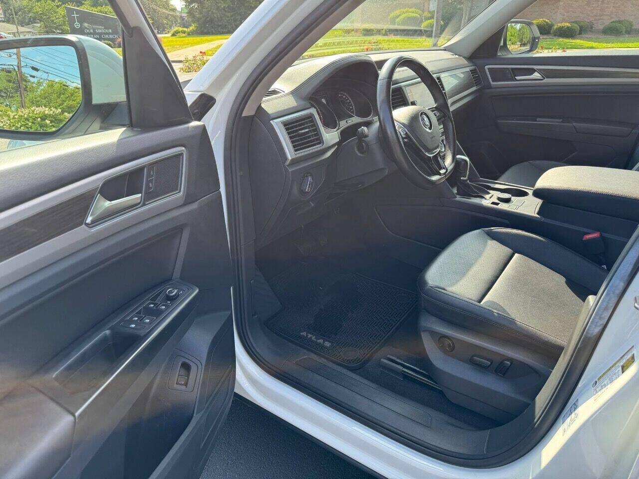 2019 Volkswagen Atlas for sale at Entity Motors in Columbia, SC