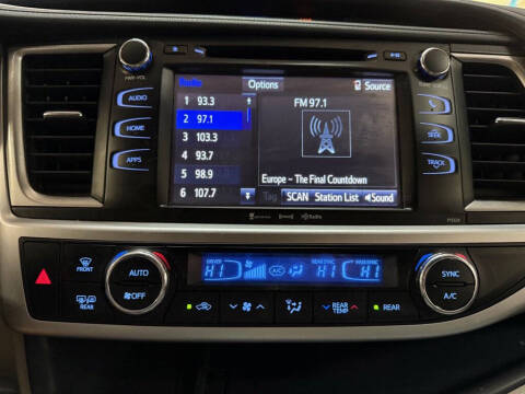 2017 Toyota Highlander LE