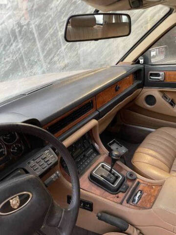 1990 Jaguar XJ6