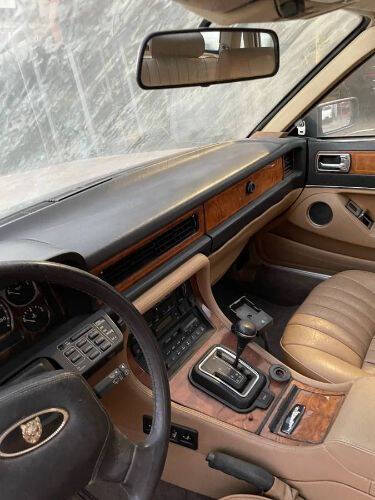 1990 Jaguar XJ6