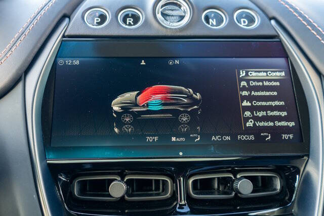 2022 Aston Martin DBX