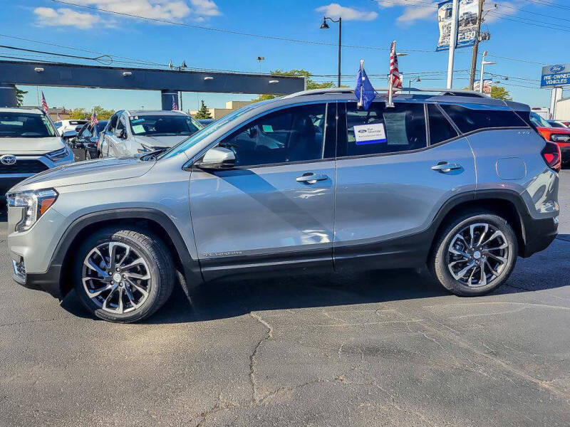 2023 GMC Terrain SLT