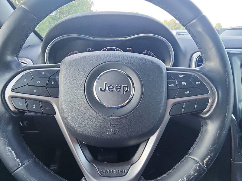 2020 Jeep Grand Cherokee Laredo E