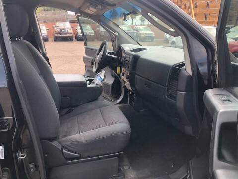 2009 Nissan Titan SE