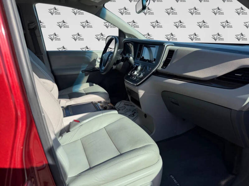 2017 Toyota Sienna