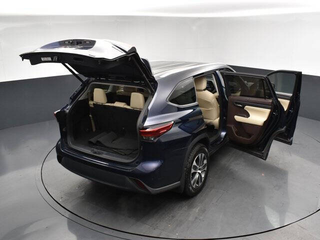 2021 Toyota Highlander Hybrid XLE