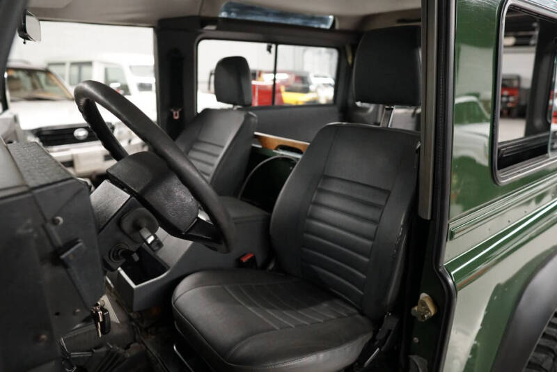 2000 Land Rover Defender