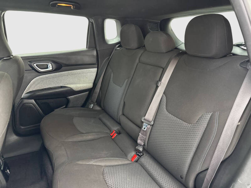 2023 Jeep Compass Sport