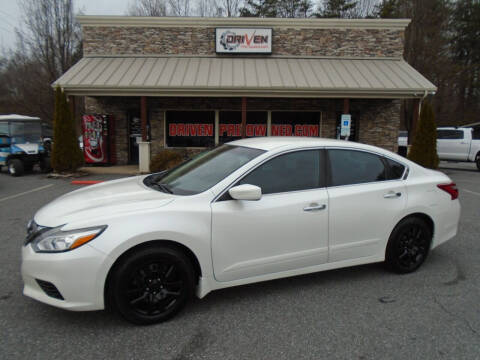 2016 Nissan Altima for sale at Driven Pre-Owned in Lenoir NC