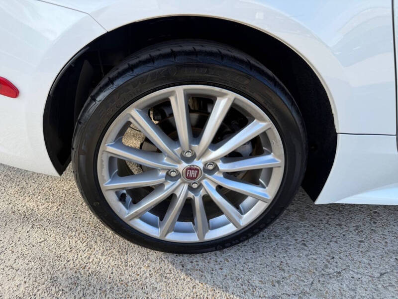 2017 FIAT 124 Spider Classica