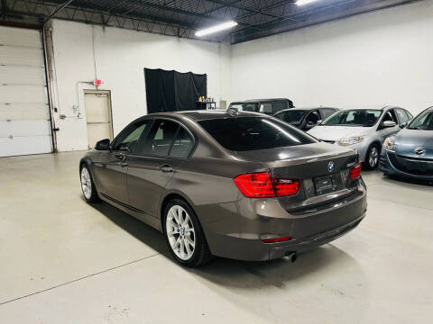 2013 BMW 3 Series 320i