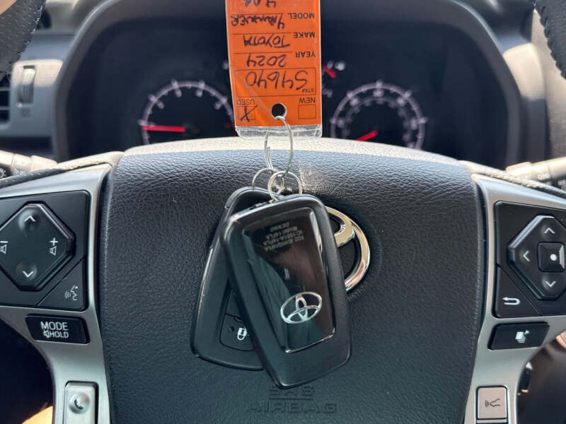 2024 Toyota 4Runner SR5