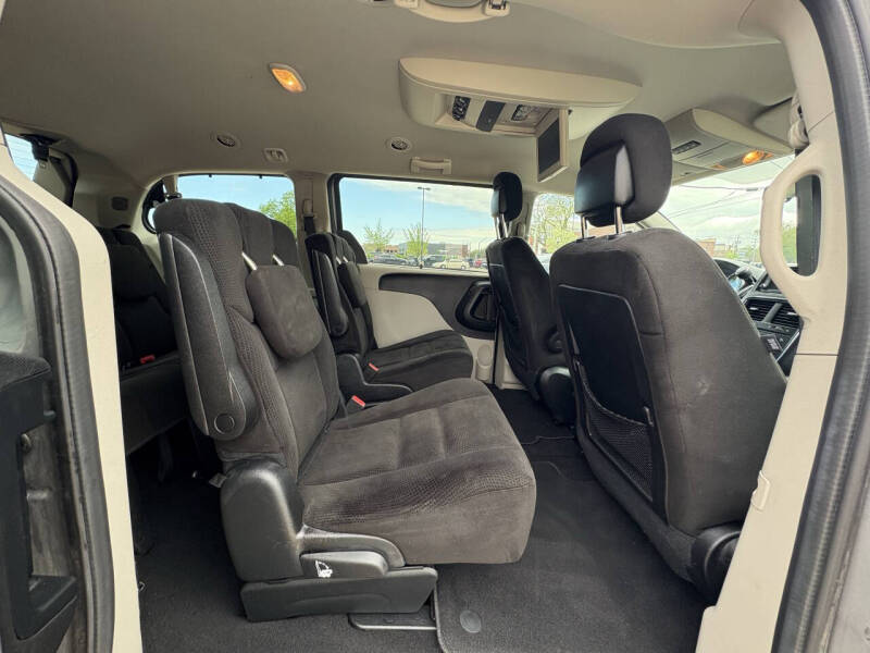 2016 Dodge Grand Caravan SXT Plus