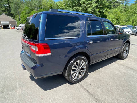 2017 Lincoln Navigator Select