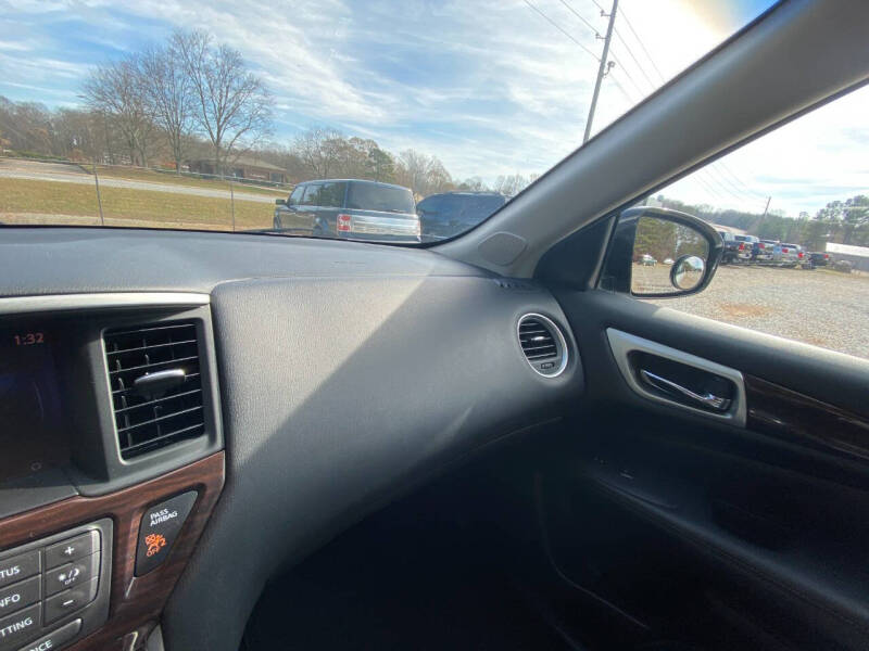 2013 Nissan Pathfinder SV