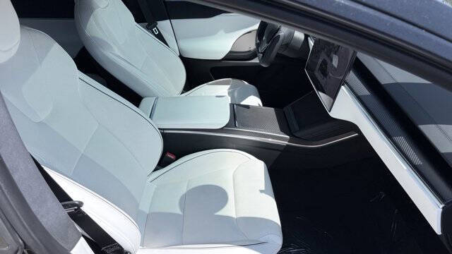 2022 Tesla Model X Plaid