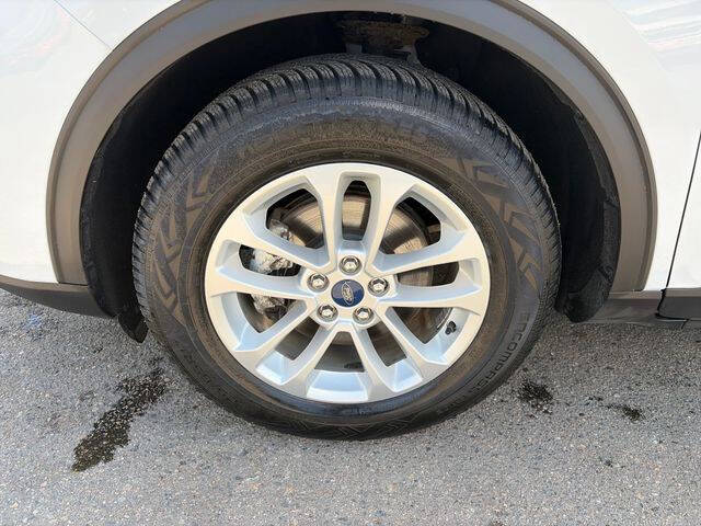 2020 Ford Escape SE