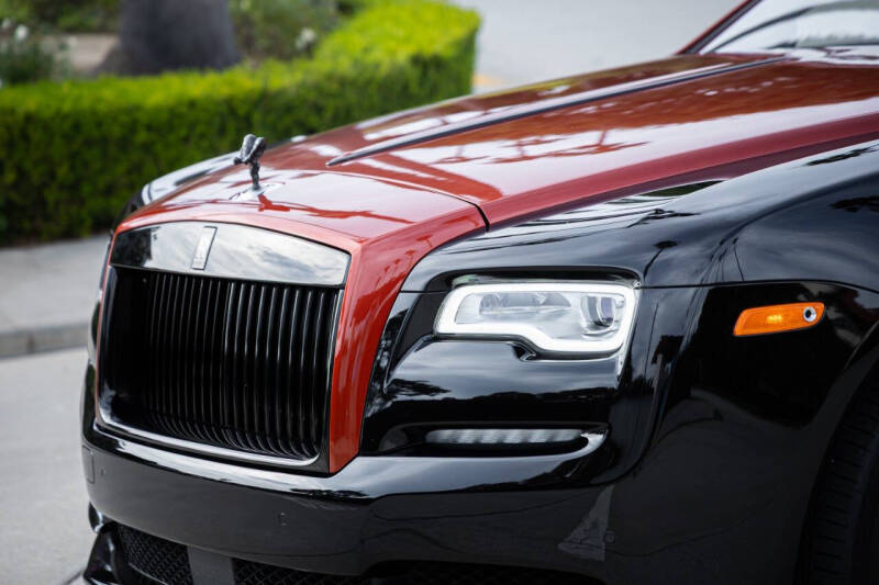 2019 Rolls-Royce Black Badge Dawn