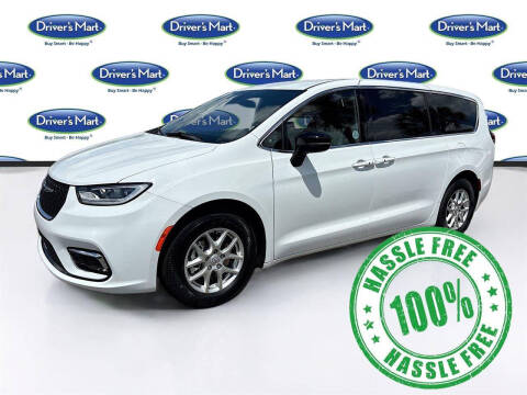 2025 Chrysler Pacifica Select