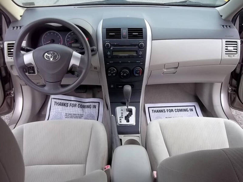 2010 Toyota Corolla LE