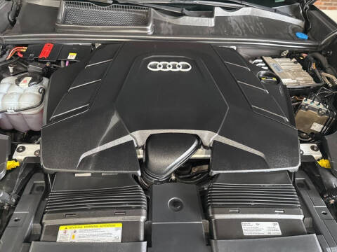 2019 Audi Q8 quattro Premium 55 TFSI