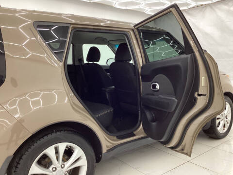 2015 Kia Soul +