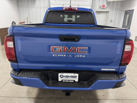2025 GMC Canyon Elevation