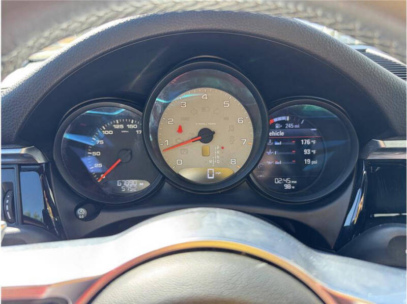 2020 Porsche Macan S