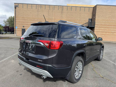 2017 GMC Acadia SLE-2