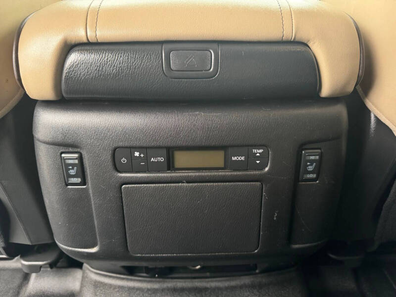 2022 Nissan Armada Platinum