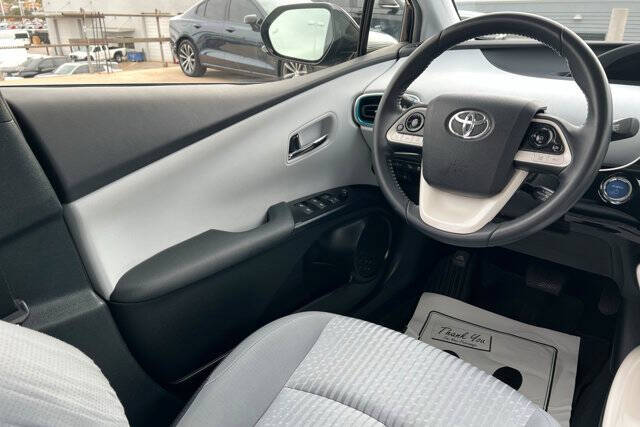 2017 Toyota Prius Three