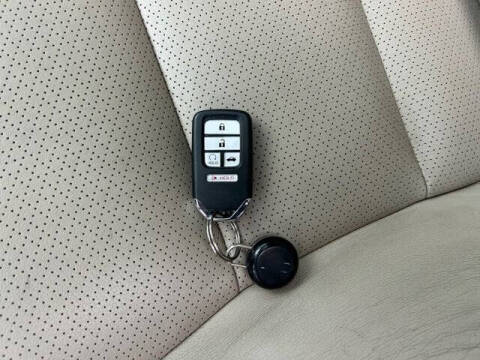 2017 Honda Accord EX-L V6 w/Navi w/Honda Sensing