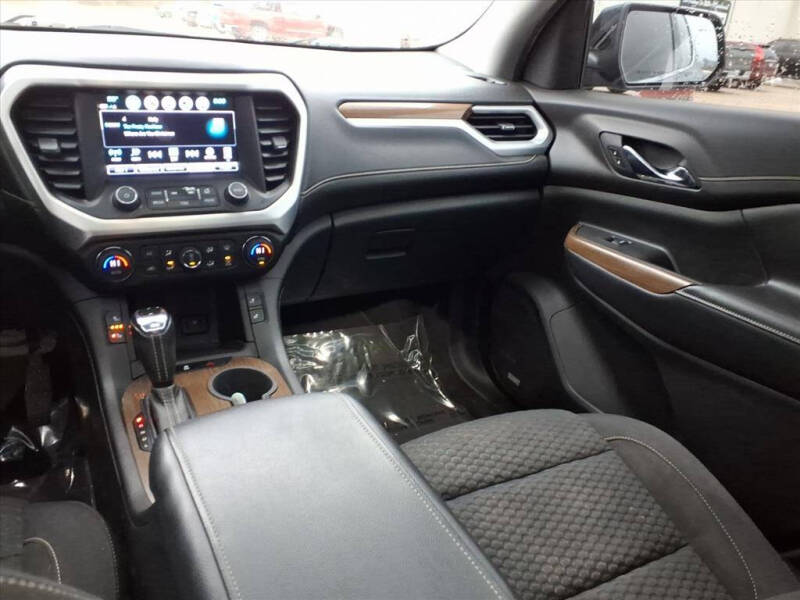 2019 GMC Acadia SLE-2