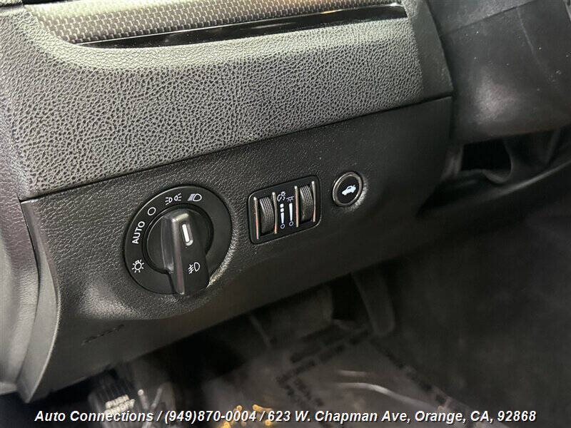 2012 Chrysler 300 S V6