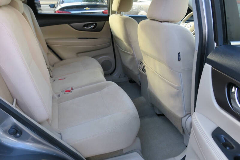 2015 Nissan Rogue SV