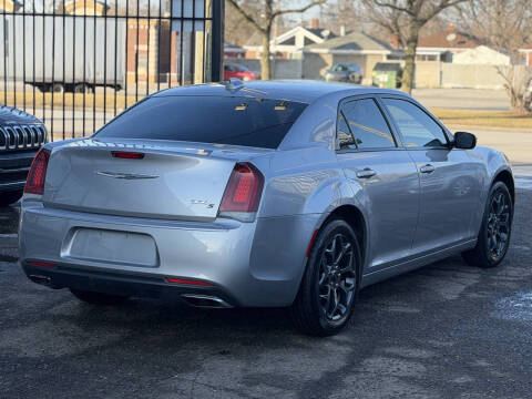 2018 Chrysler 300 S