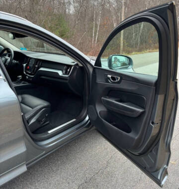 2018 Volvo XC60 T5 Momentum